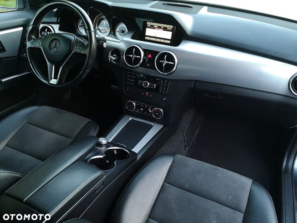 Mercedes-Benz GLK - 14