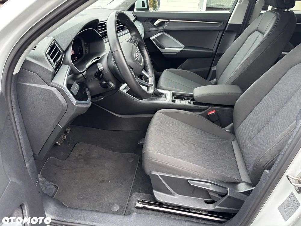 Audi Q3 35 TFSI S tronic - 11