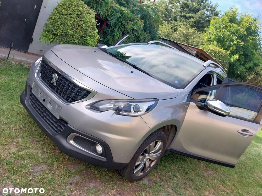 Peugeot 2008 1.2 Pure Tech Active S&S - 24