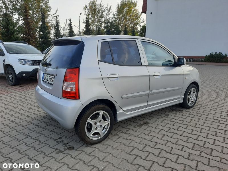 Kia Picanto - 8