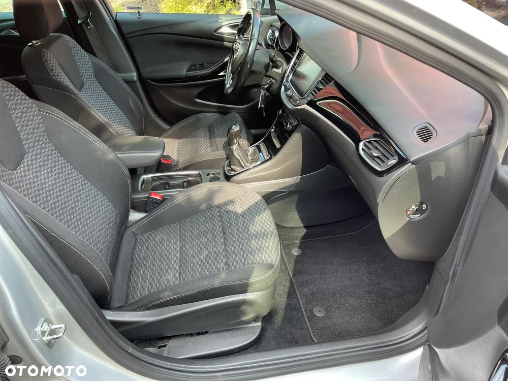 Opel Astra 1.4 Turbo Sports Tourer Innovation - 16