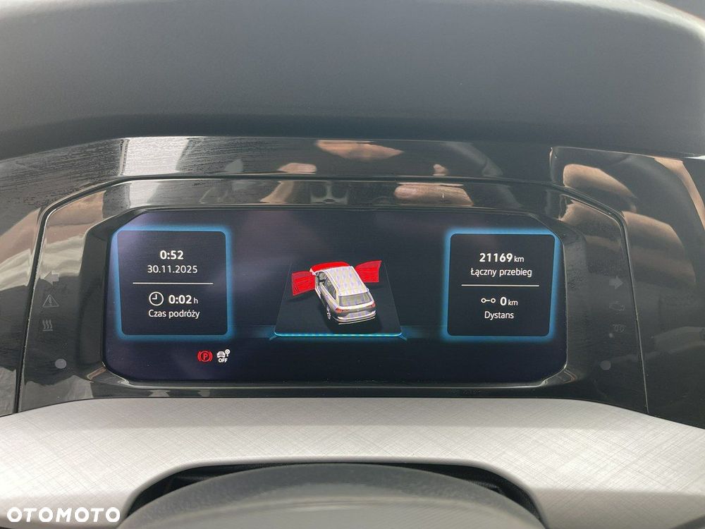 Volkswagen Golf - 10