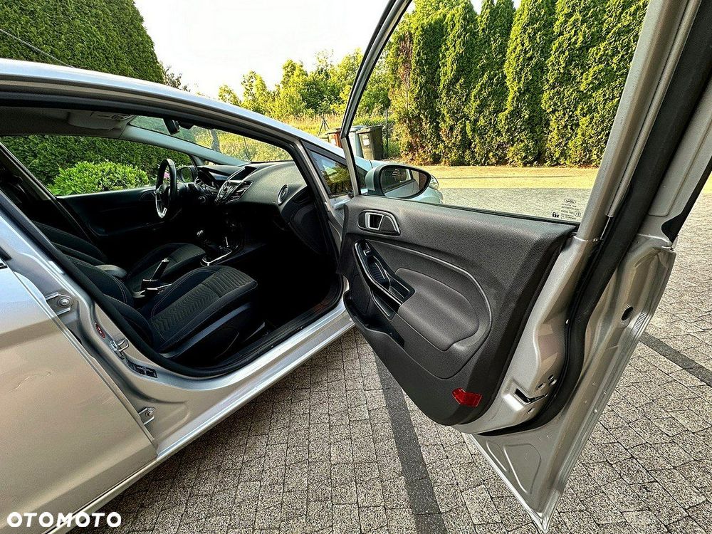 Ford Fiesta - 13