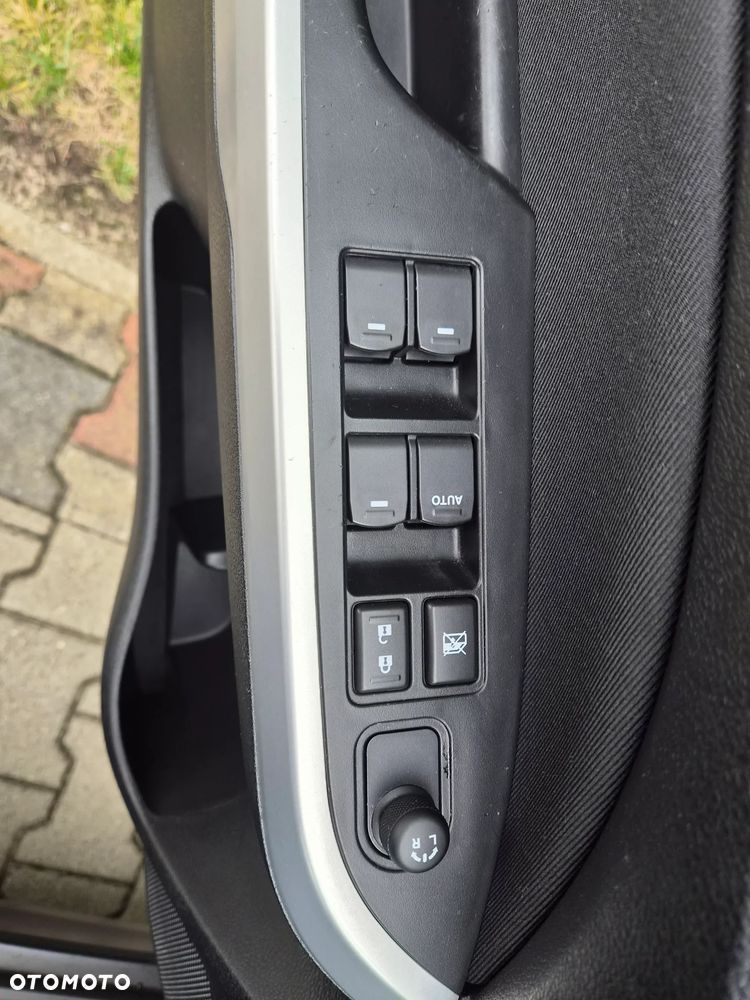 Suzuki Vitara 1.6 Comfort 2WD - 17