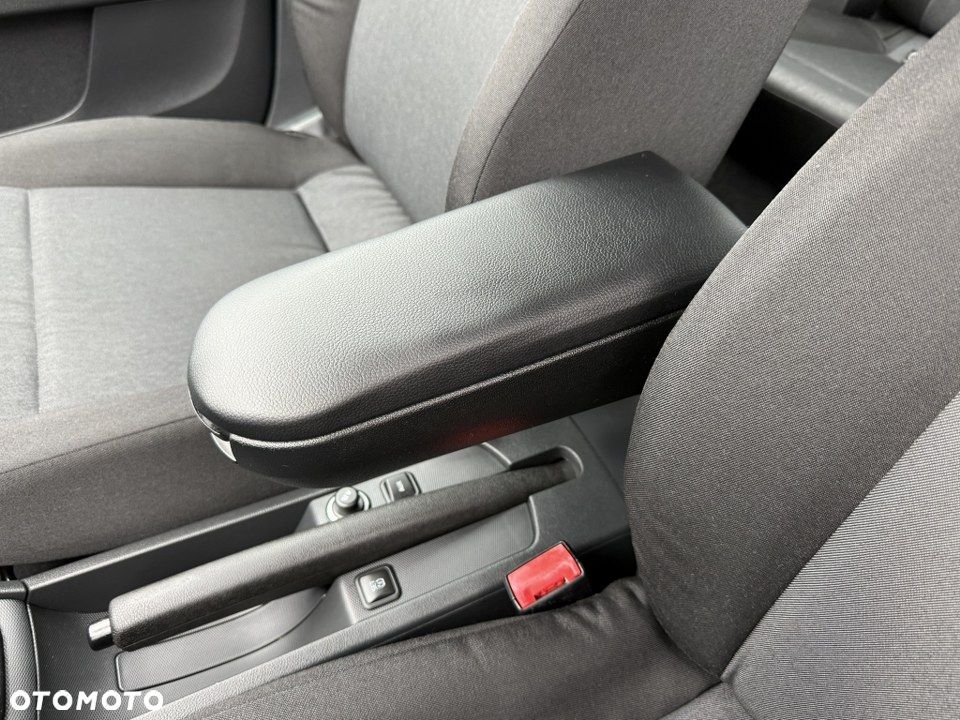 Skoda RAPID 1.2 TSI Drive - 26