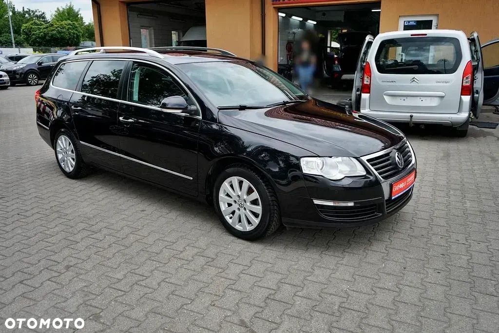 Volkswagen Passat - 4