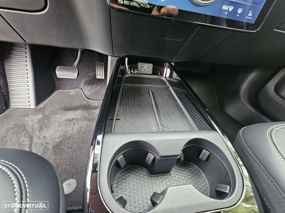 Ford Mustang Mach-E Standard - 17