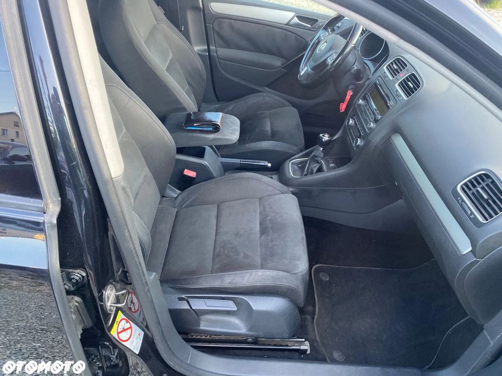 Volkswagen Golf 1.6 Highline - 25