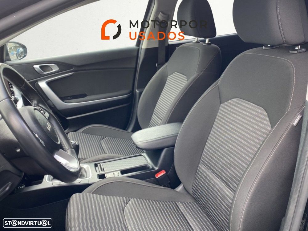 Kia XCeed 1.0 T-GDI Dynamic - 8