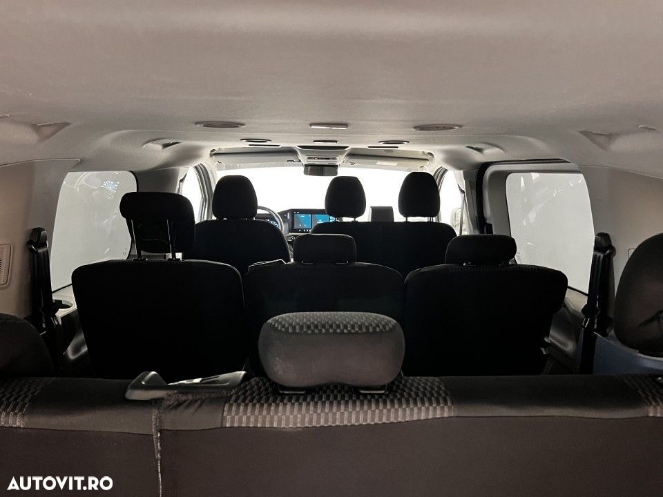 Volkswagen Caravelle - 28