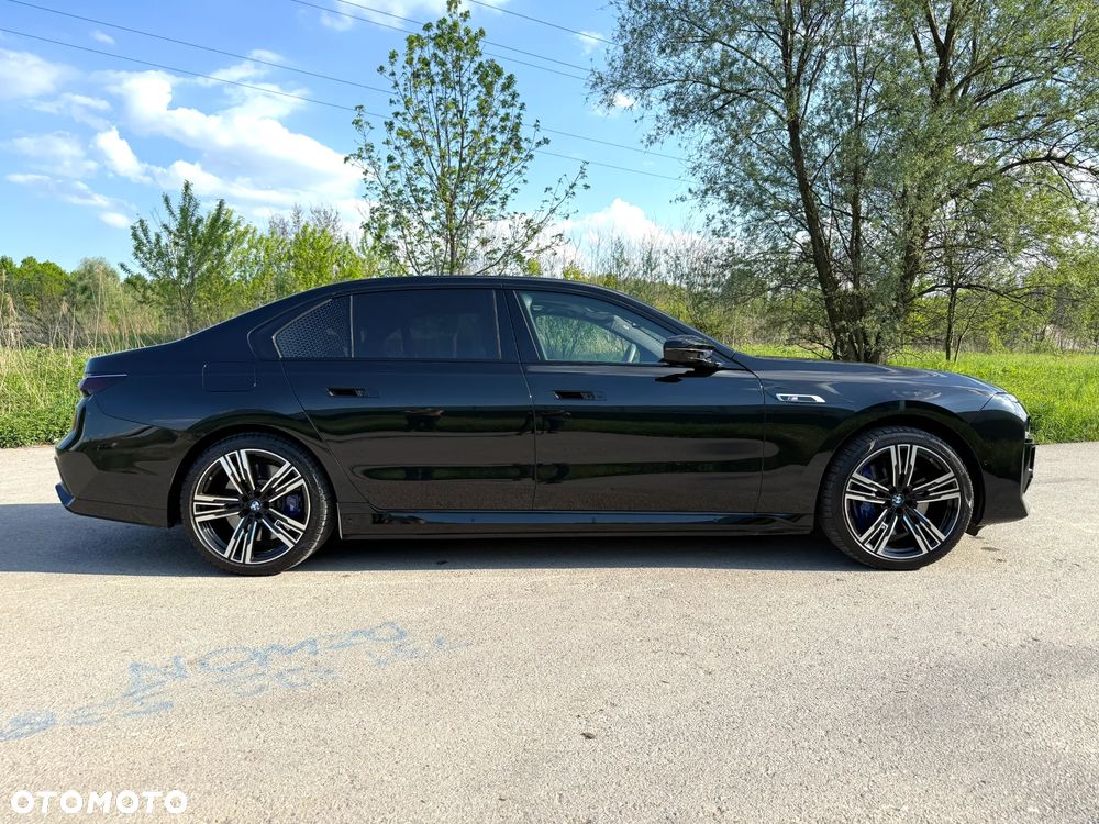 BMW Seria 7 M760e PHEV xDrive sport - 1