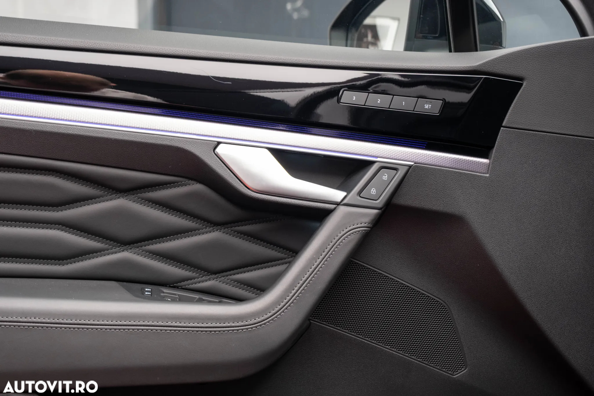 Volkswagen Touareg V6 TSI eHybrid PHEV R - 36