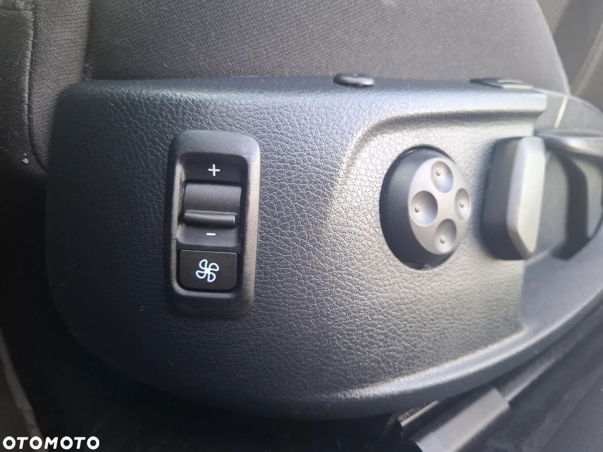 Volkswagen Passat CC - 20