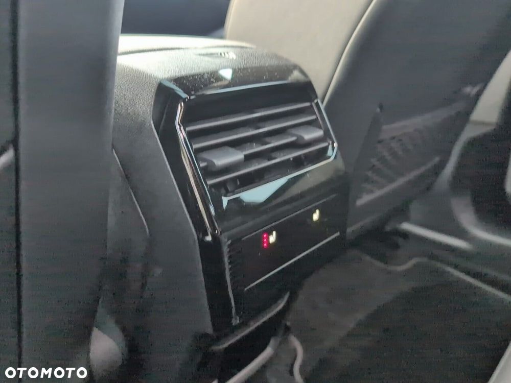 Peugeot 3008 - 13