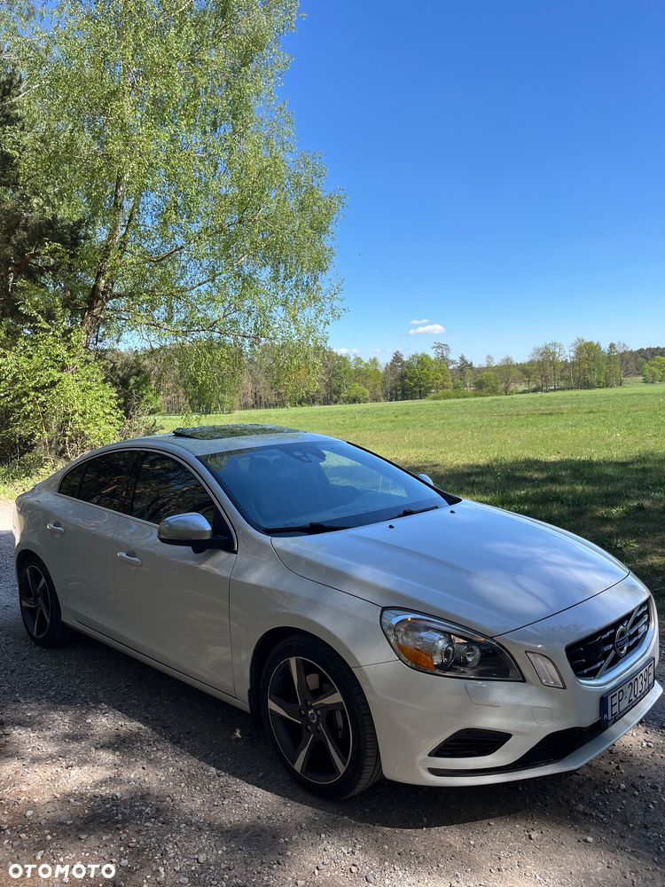 Volvo S60 T6 AWD R-Design - 3