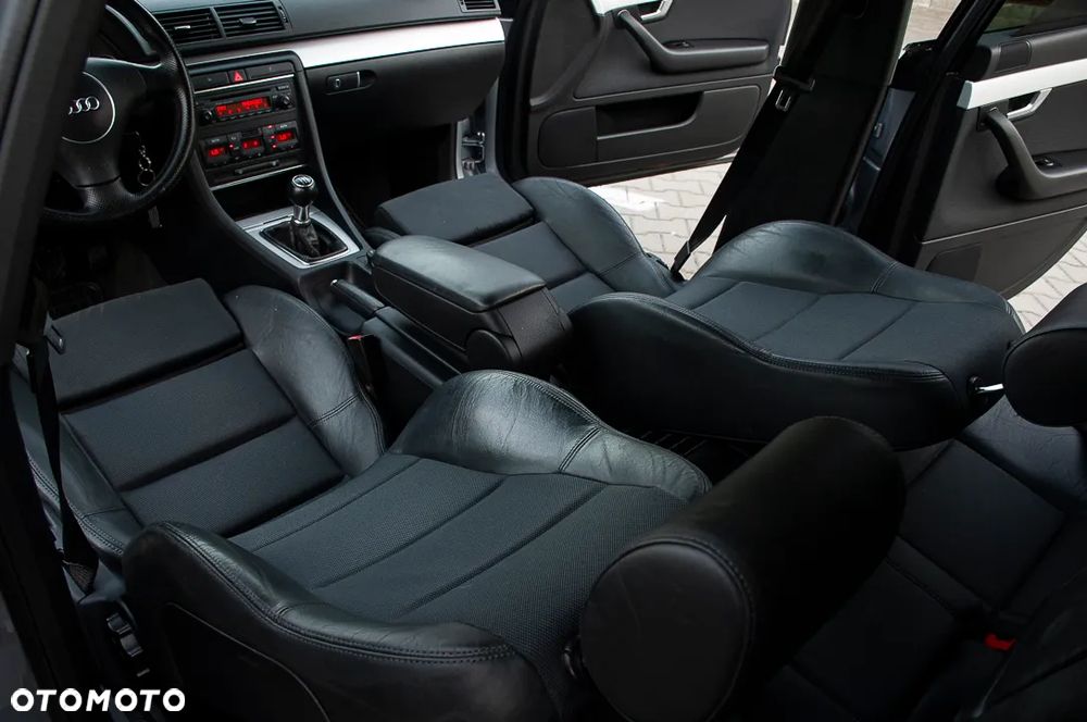 Audi A4 Avant 1.8 T - 32