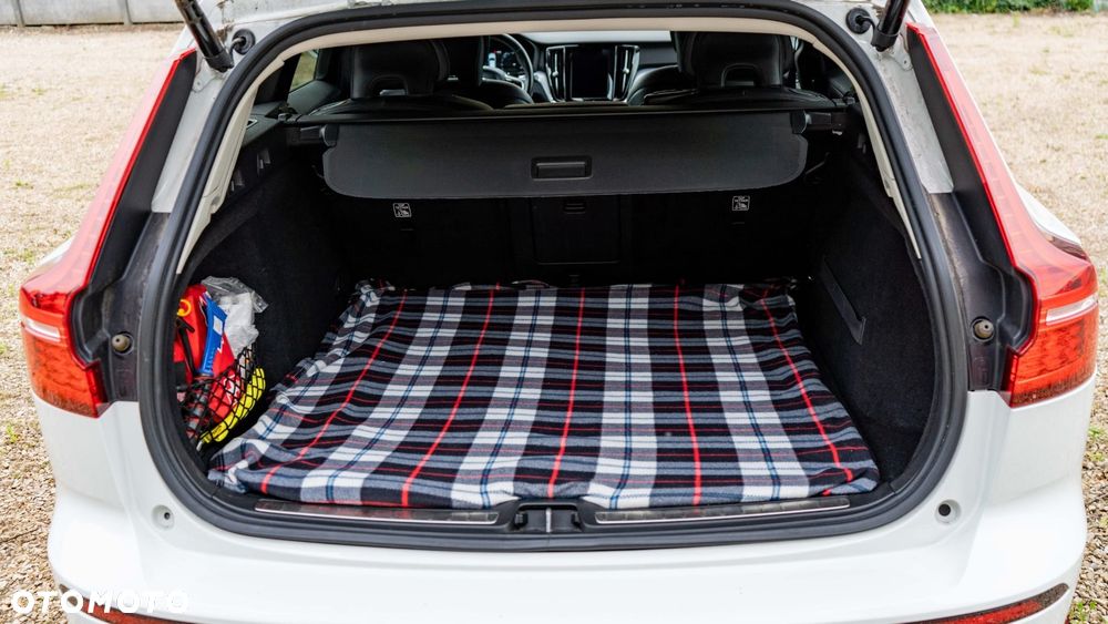 Volvo V60 D3 Momentum Core - 26