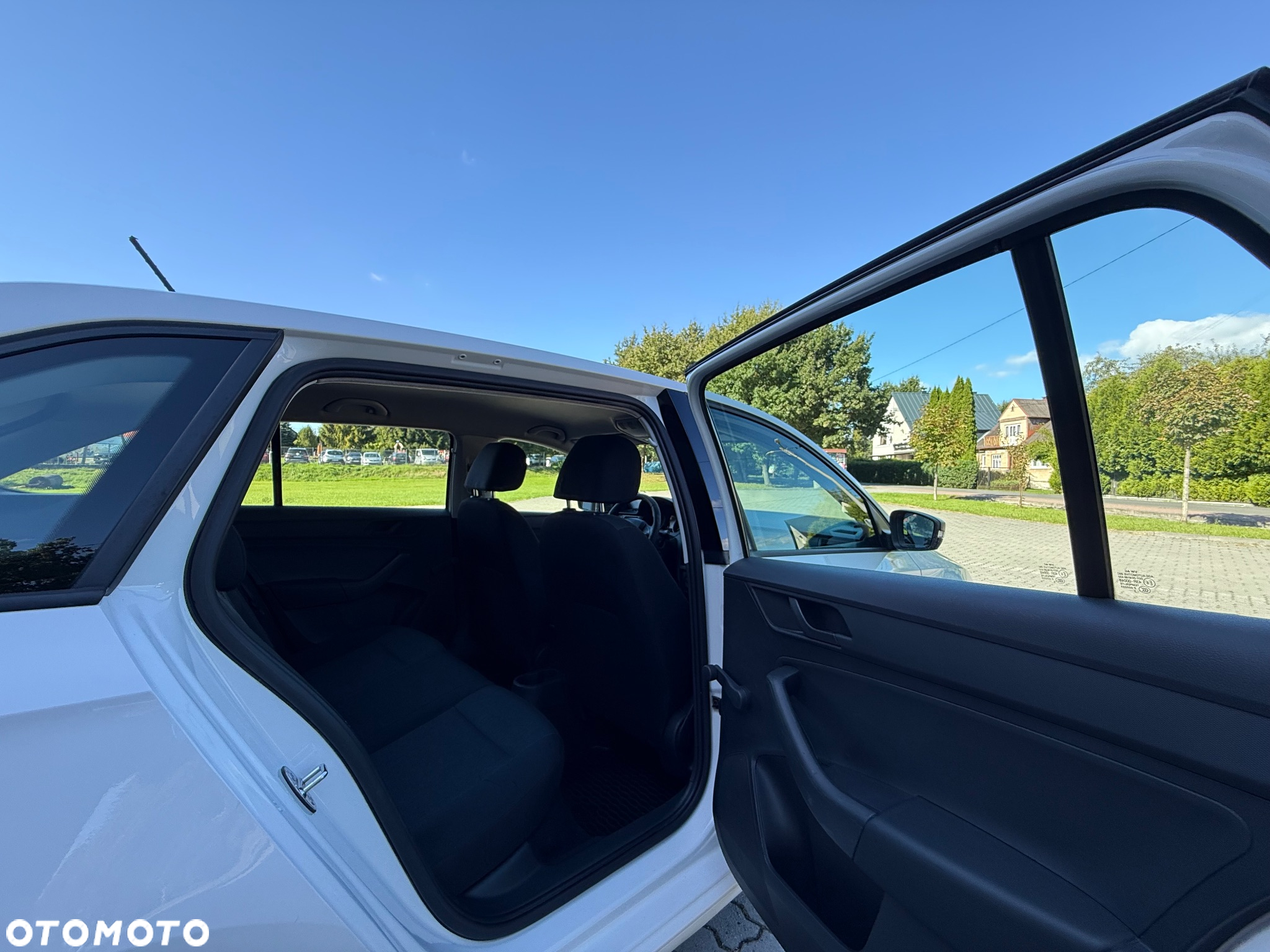 Skoda RAPID 1.6 TDI DPF Ambition - 25