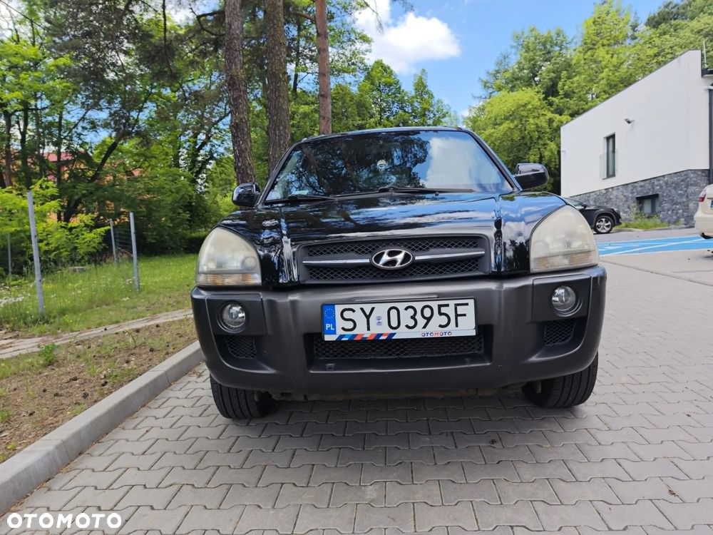 Hyundai Tucson 2.0 Comfort 2WD - 10