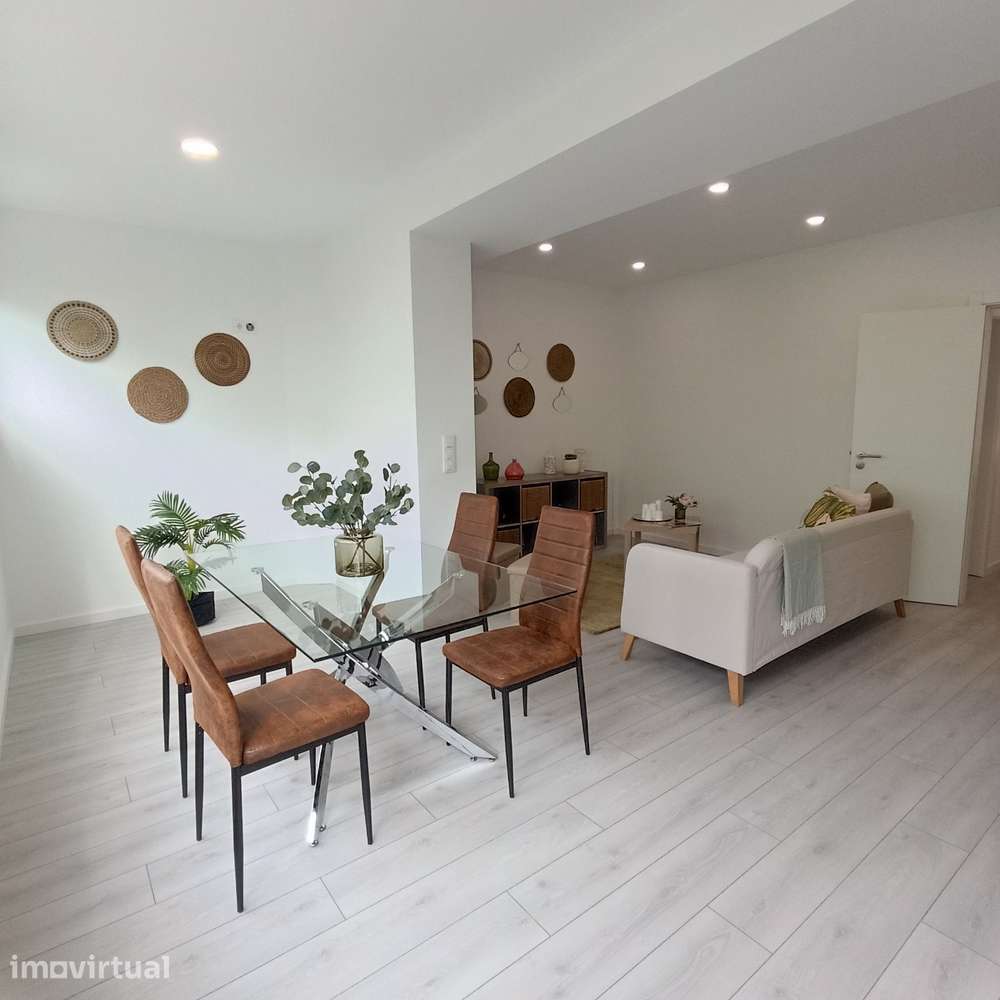 Apartamento T3 em Benfica - Próximo a Serviços e Transportes - Grande imagem: 2/10