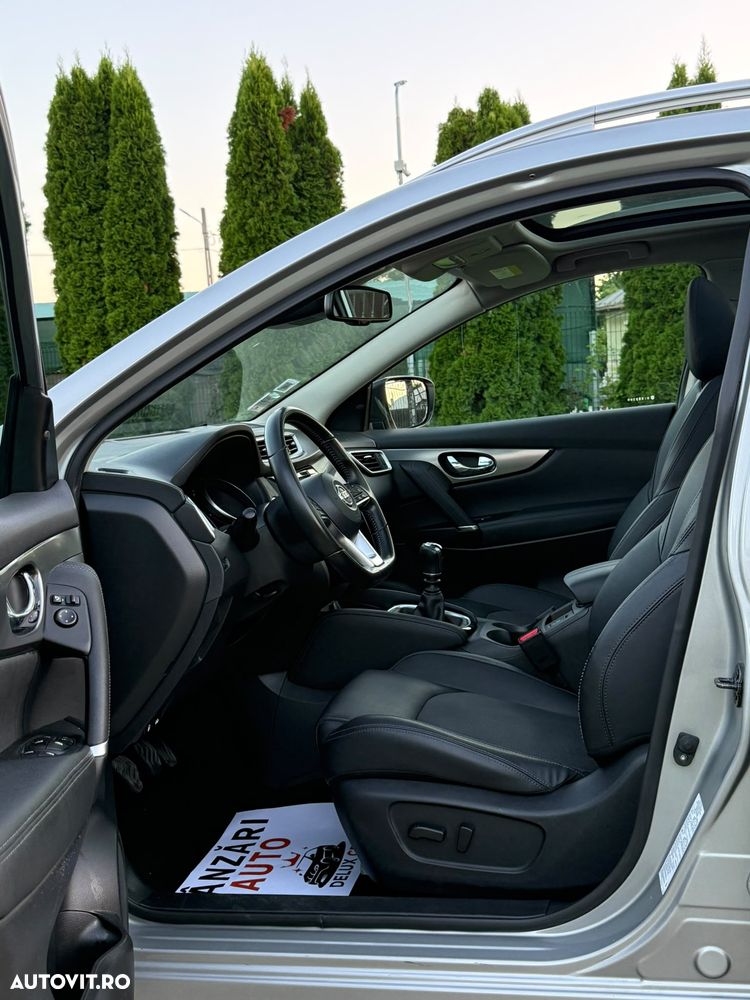 Nissan Qashqai 1.7 dCi TEKNA+ - 10
