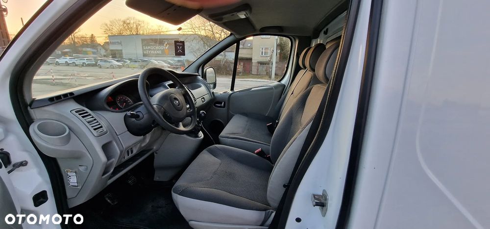 Opel Vivaro - 22