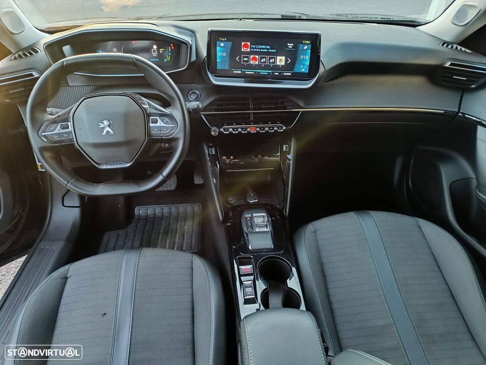 Peugeot e-2008 Allure Pack - 8