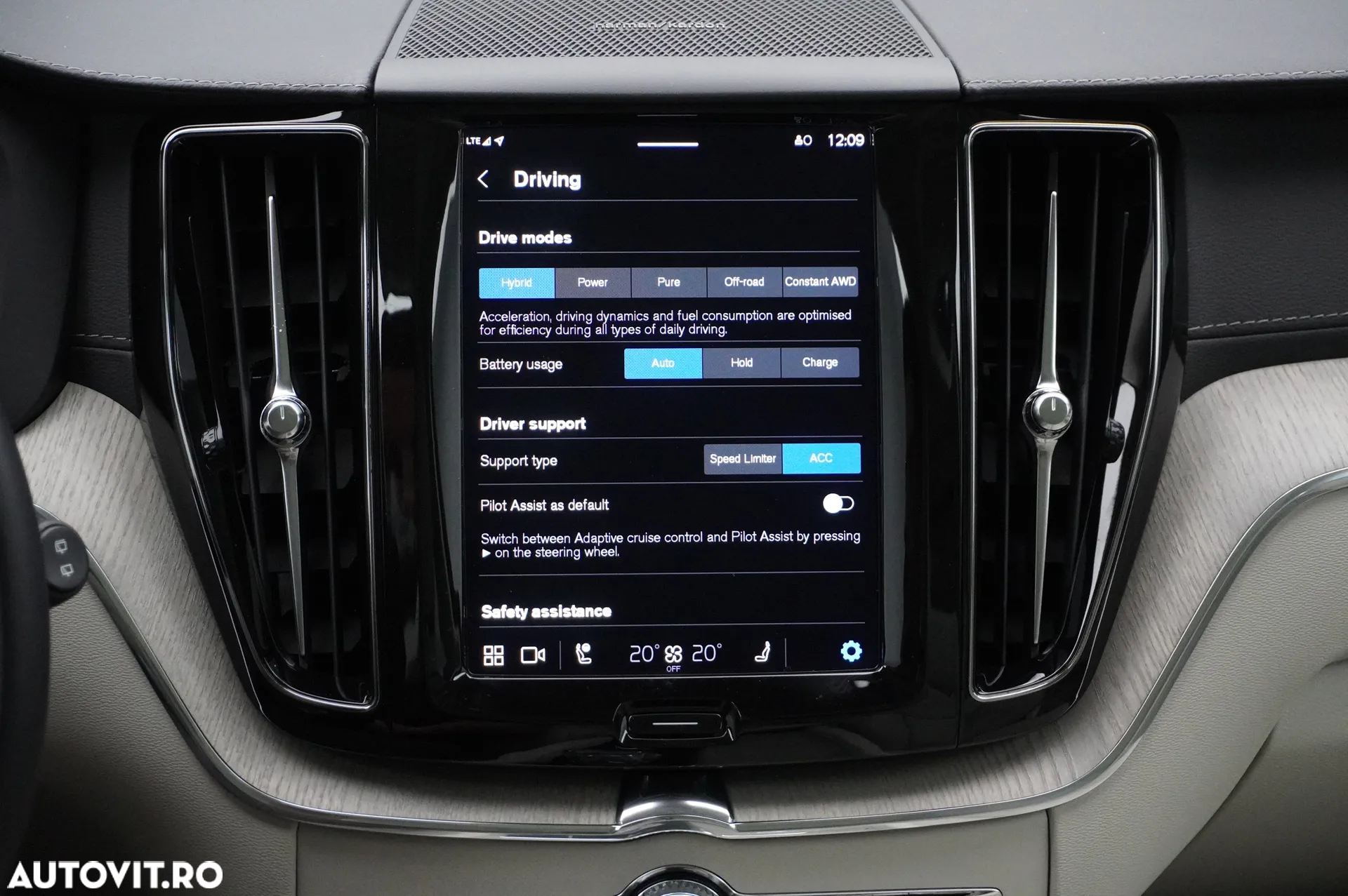 Volvo XC 60 T6 AWD Recharge Geartronic Inscription - 35