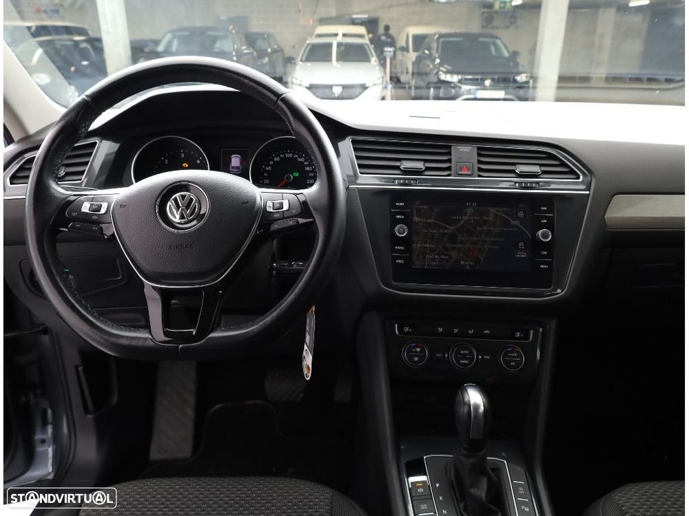 VW Tiguan Allspace 2.0 TDI Confortline DSG - 29