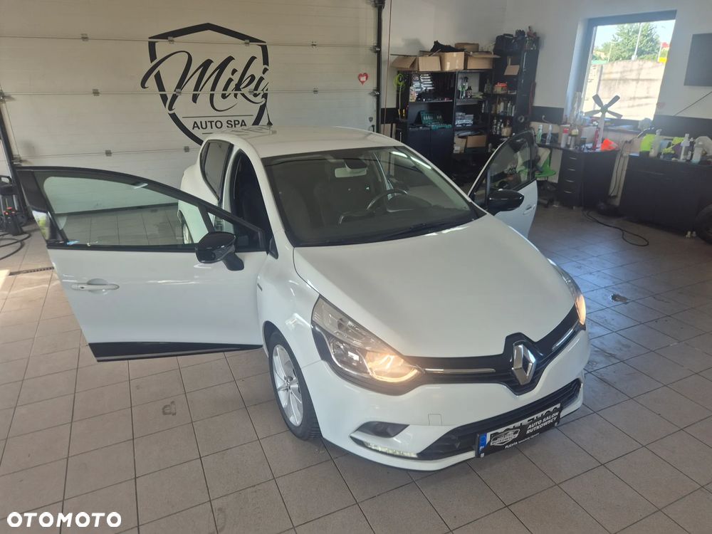 Renault Clio 1.2 16V Limited - 26