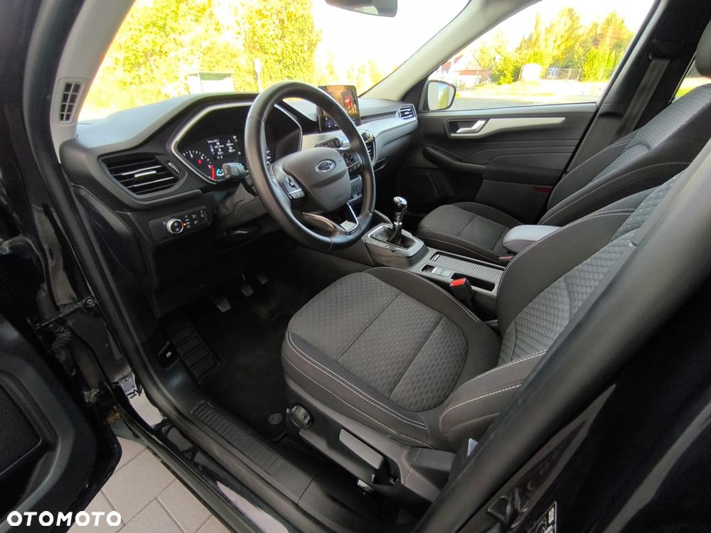 Ford Kuga - 14
