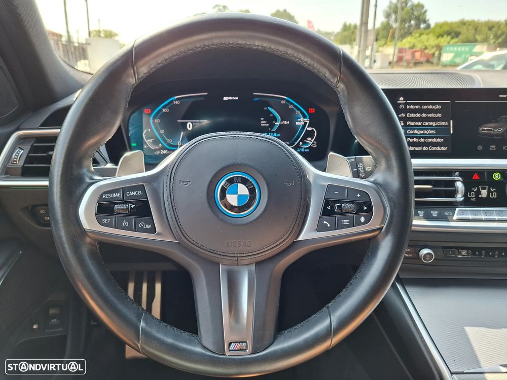 BMW 320 e xDrive Aut. M Sport - 46