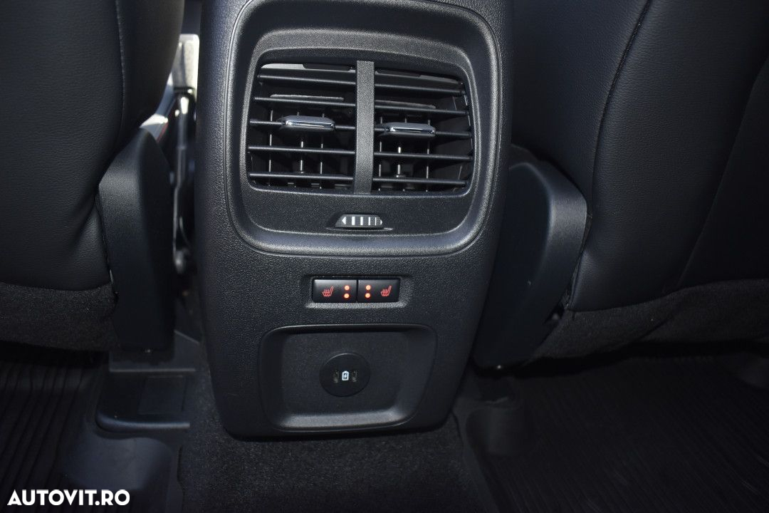 Ford Kuga - 19