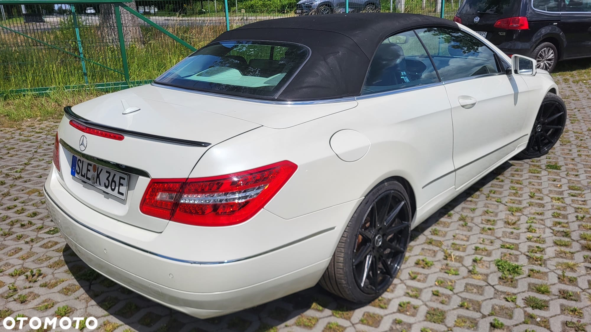 Mercedes-Benz Klasa E 250 CGI Cabrio BlueEFFICIENCY Automatik Avantgarde - 15