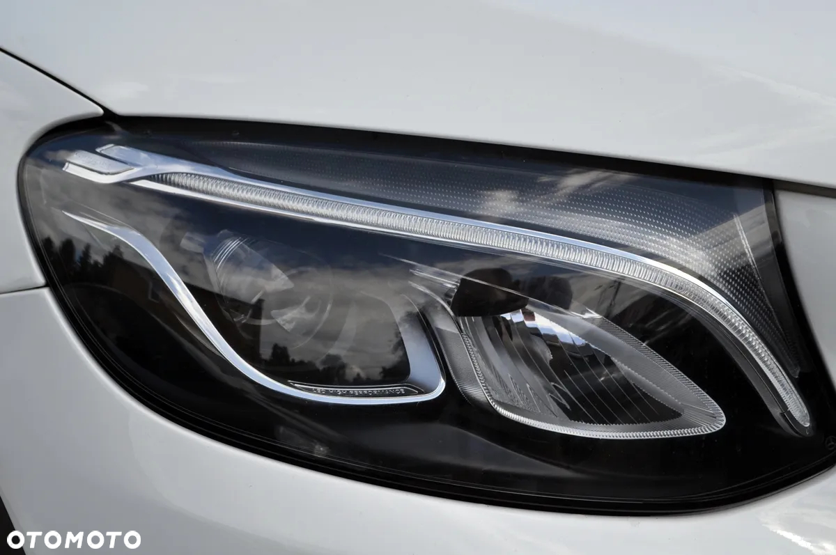Mercedes-Benz GLC 350 e 4Matic 7G-TRONIC AMG Line - 8