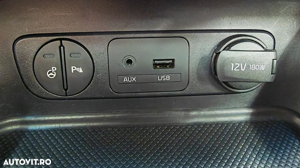 Kia Sportage 2.0 CRDI 184 AWD Aut. Platinum Edition - 34