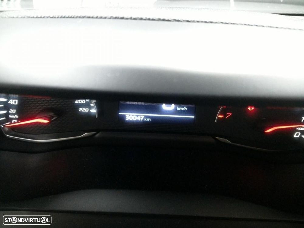 Peugeot 2008 1.2 PureTech Active Pack - 5