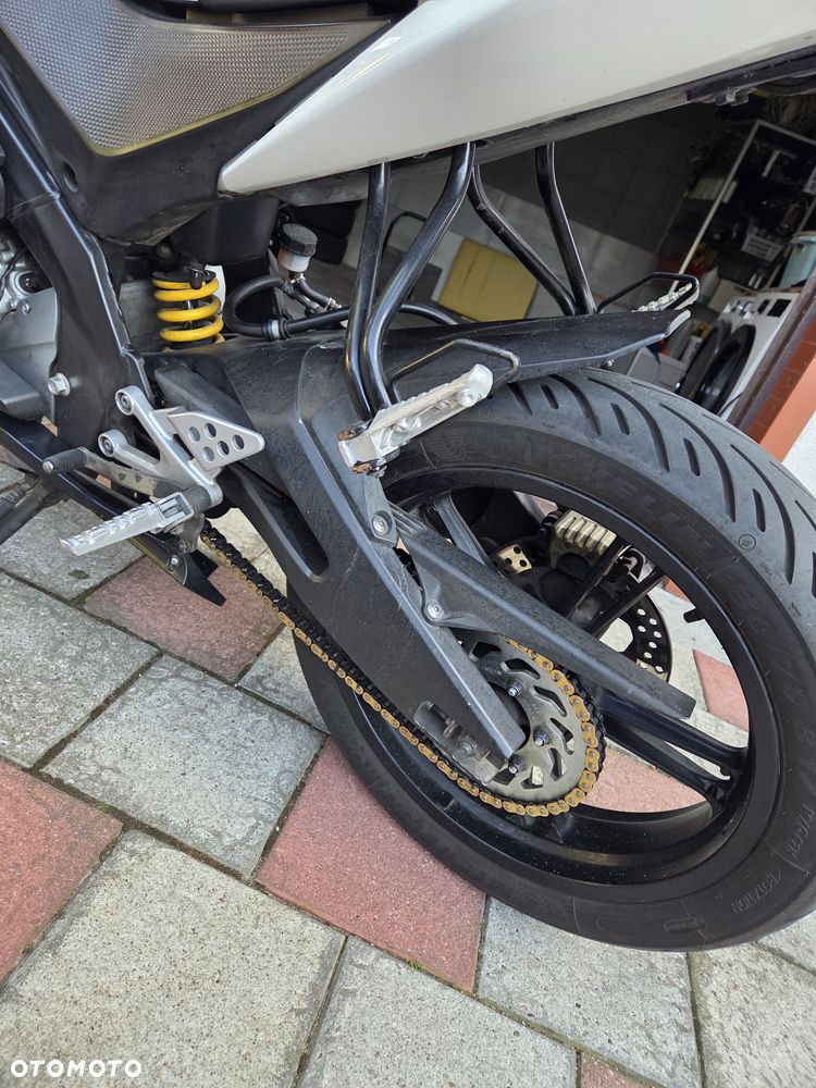 Yamaha YZF - 5