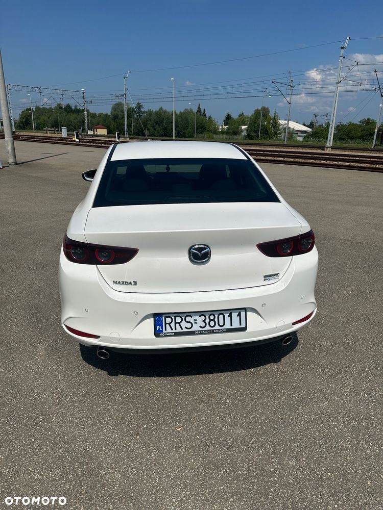 Mazda 3 2.0 mHEV Hikari - 4