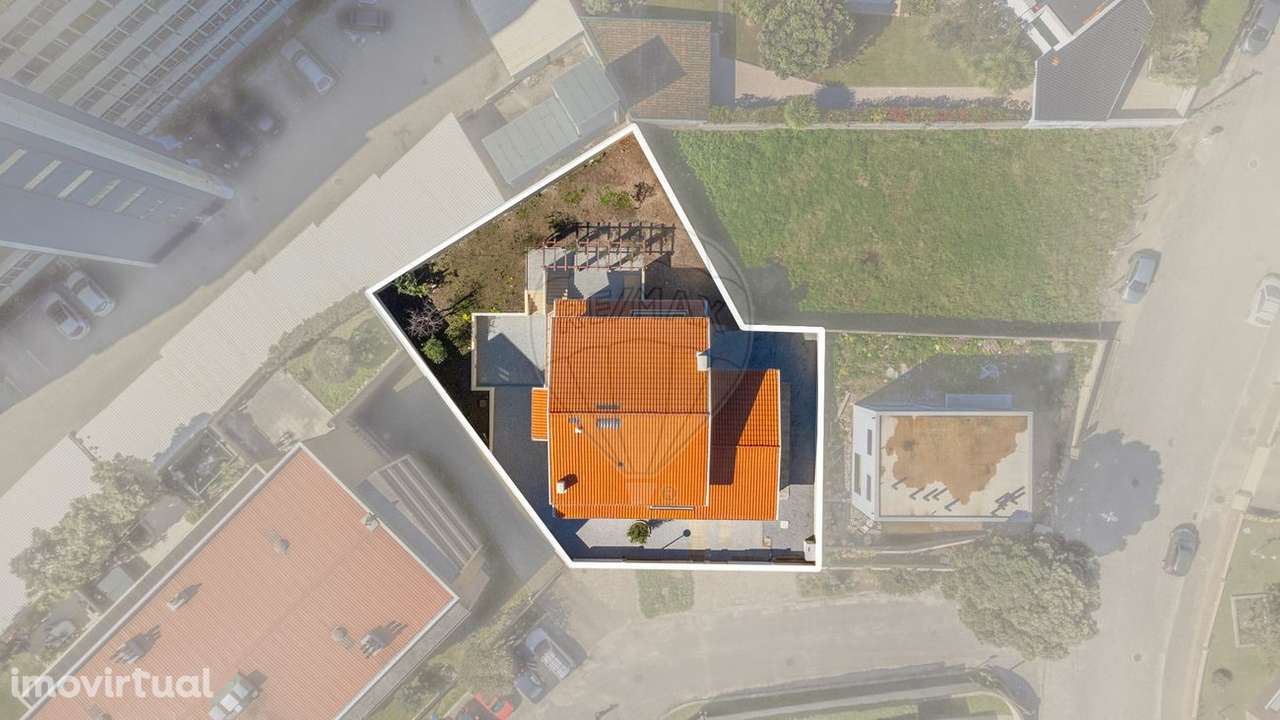 Moradia T4 para venda - Grande imagem: 3/47