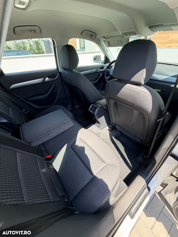 Audi Q3 2.0 TDI Quattro Stronic Design - 5