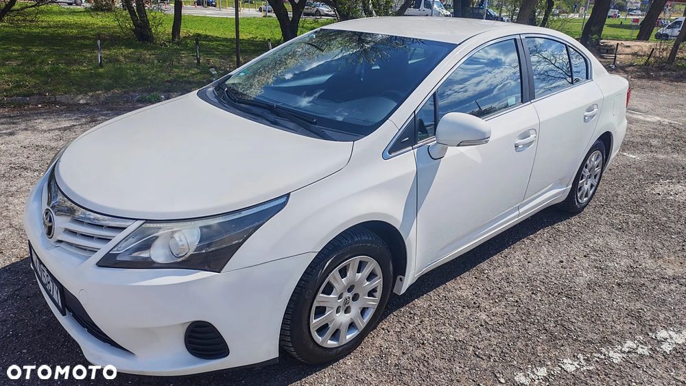 Toyota Avensis 2.0 D-4D Active - 10