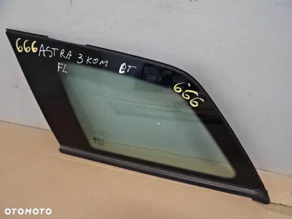 SZYBA KAROSERYJNA LEWY TYŁ OPEL ASTRA III H LIFT KOMBI NR666