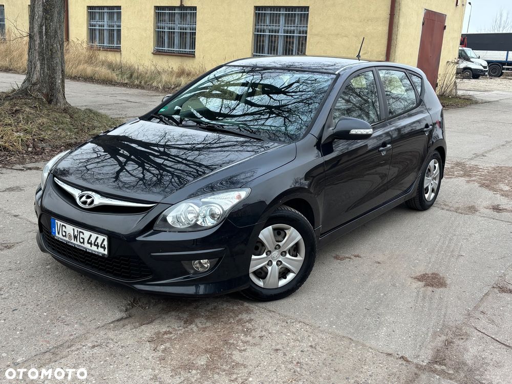 Hyundai i30 i30cw 1.6 CRDi FIFA WM Edition - 31