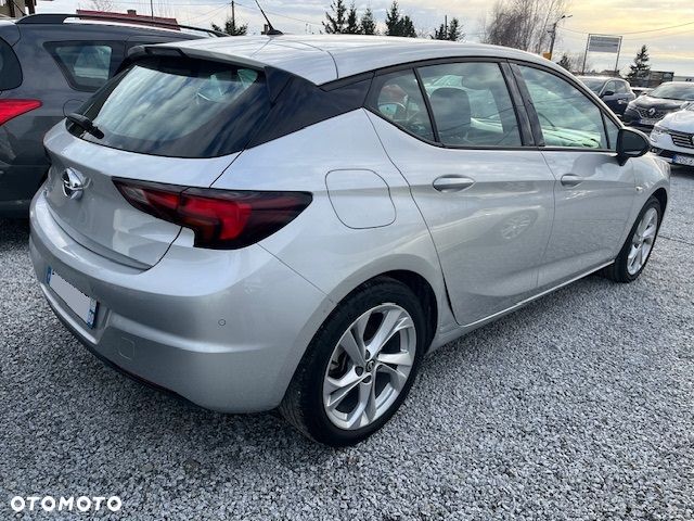 Opel Astra 1.2 T Edition S&S - 4