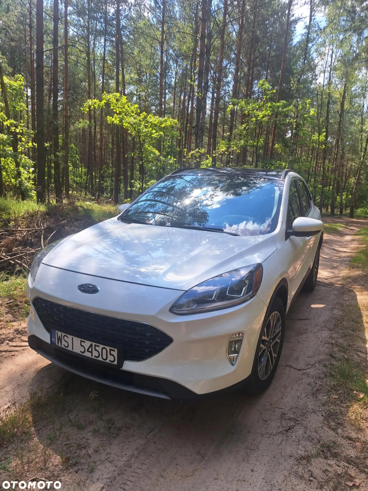 Ford Escape 2.0 EcoBoost AWD Titanium - 4
