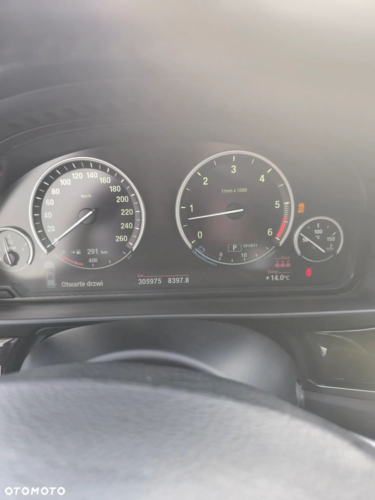 BMW Seria 5 530d xDrive - 9