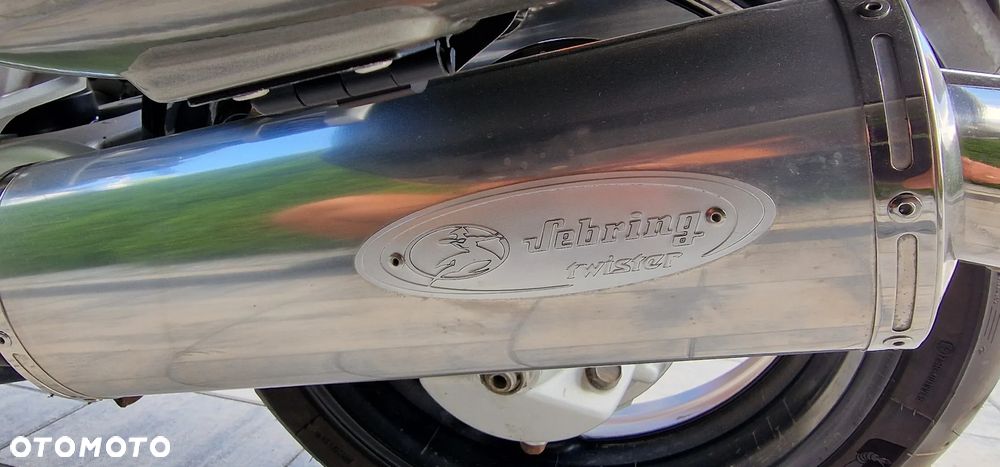 Yamaha FJR - 8