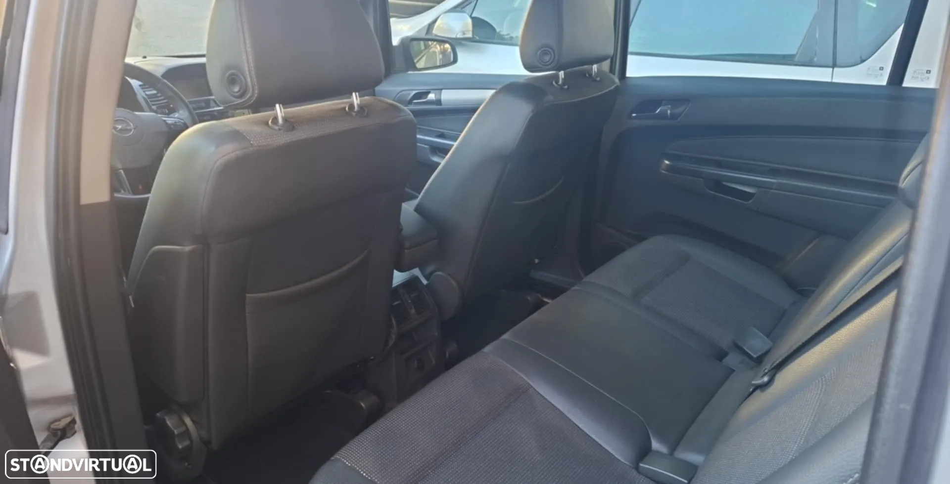 Opel Zafira 1.7 CDTi Cosmo - 9