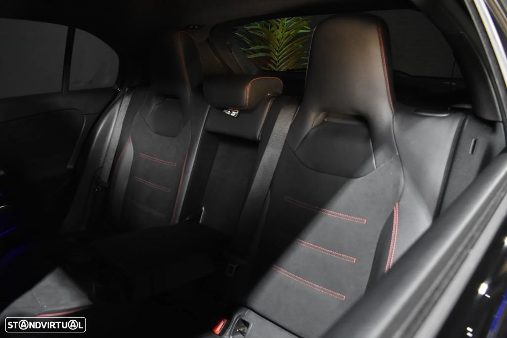 Mercedes-Benz A 250 e 8G-DCT AMG Line - 53